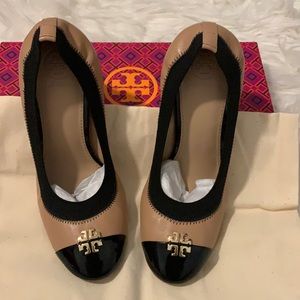 Tory Burch Jolie Pumps (Two Tone)